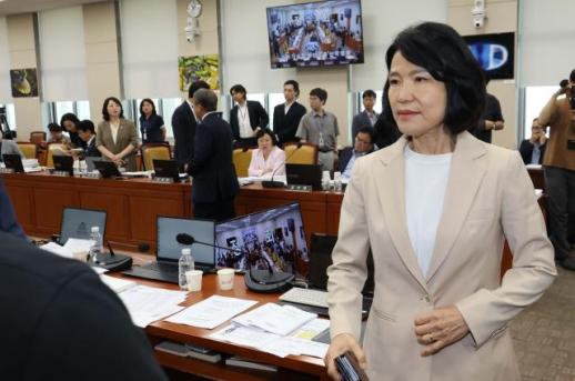 일하는 국회 만든다더니…업무보고도 못 받은 과방위