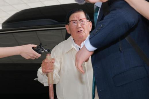 정교유착 합수본 수사 마무리…신천지·통일교 32명 기소