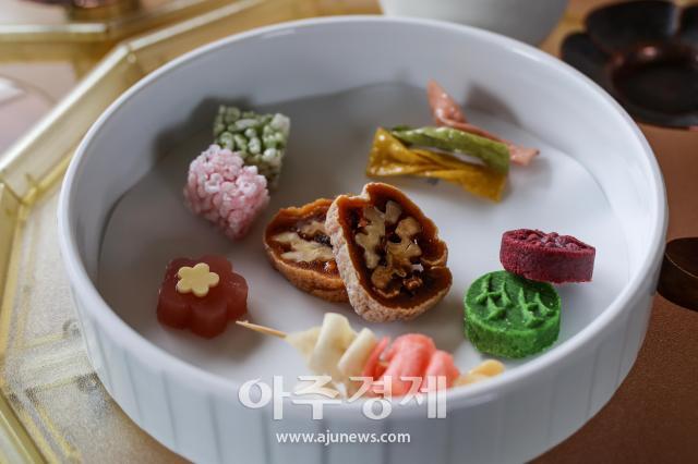 [포토] 하반기 경복궁 생과방서 선보이는 문종의 다과상