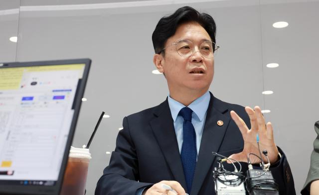 김영훈 고용노동부 장관  사진고용노동부