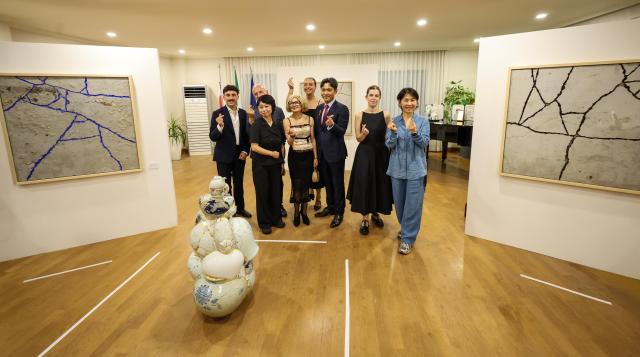 Korean and Italian artists showcase at Italy at Frieze exhibition in Seoul