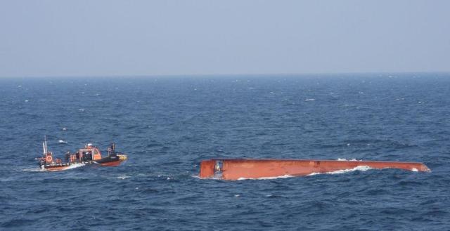 釜山沖で曳船転覆事故…乗組員6人行方不明