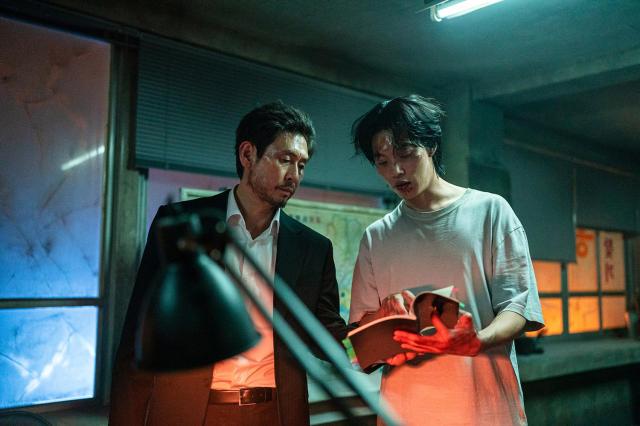 넷플릭스 들쥐 배우 설경구왼쪽 류준열 사진넷플릭스