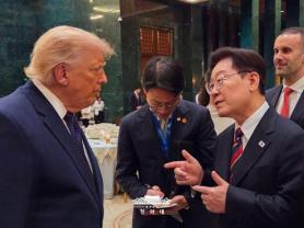 Trump renews pressure on Korea, Japan over Alaska LNG
