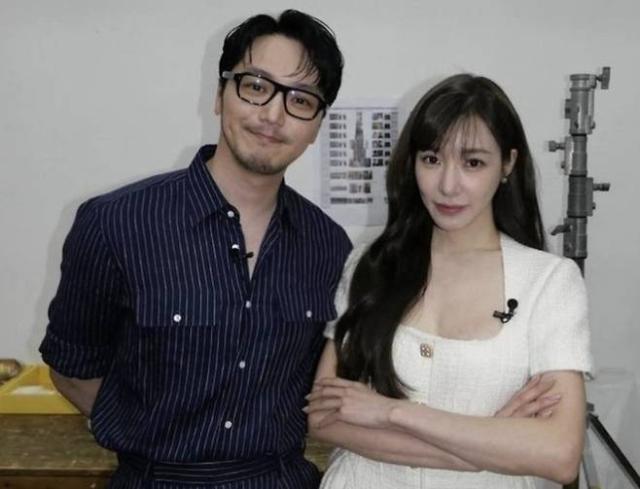 변요한이 지난 2월 티파니 영과 혼인신고 후 달달한 신혼 생활을 전했다 사진SNS 캡처
