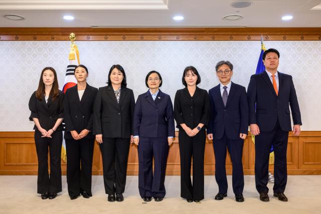 국무총리와 민간위원장이 함께 이끄는 스포츠정책 총괄 조정 기구인 국가스포츠정책위원회 2기가 출범했다 사진문화체육관광부