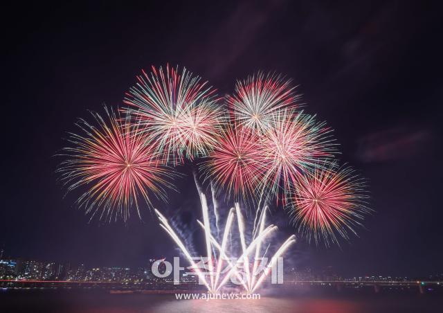 [صور] حفل افتتاح مهرجان سيول العالمي للألعاب النارية 2026