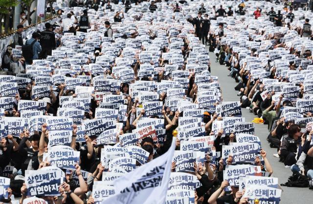 삼성전자 동행노조, 이재용 회장 자택 앞 무기한 집회 예고…삼성 타결 후 재협상 요구 부적절