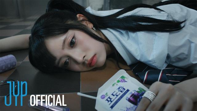 NiziU to return with first mini album