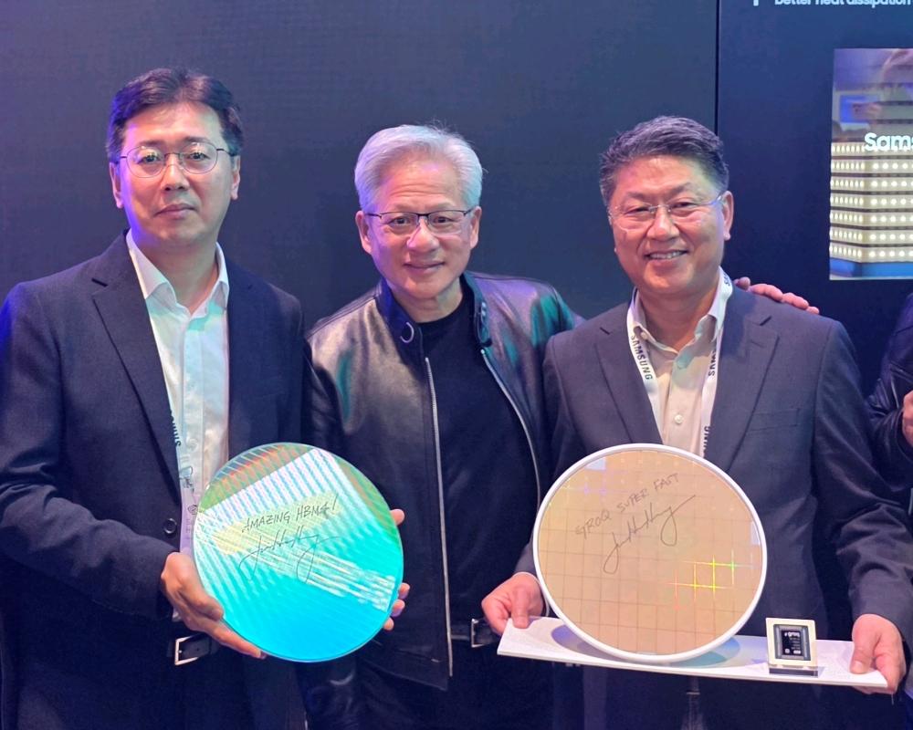 Astra ups heat in Samsung-SK hynix HBM4E 1c showdown