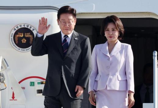 李 대통령, 영화·영상 정상회의 참석…5년간 8천억 원 투자 발표