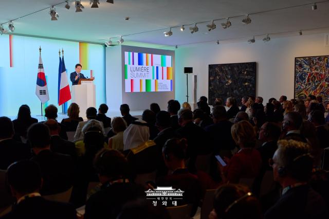 Korea, France launch 1 billion euro film investment drive 