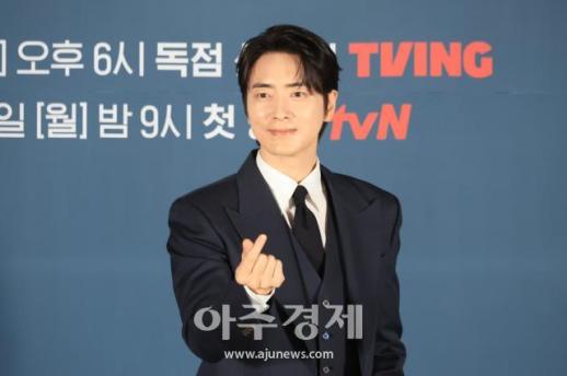 [포토] 로또 1등도 출근합니다 이준혁