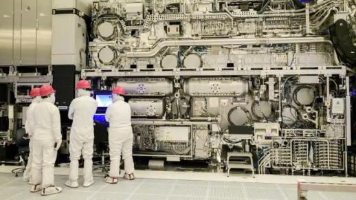 인텔 파운드리·ASML, 하이 NA EUV 양산 성과 공개…웨이퍼 100만 장 돌파