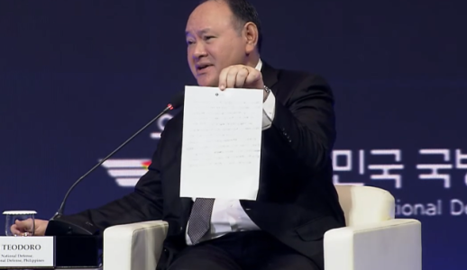 유엔해양법 짓밟는 행위…필리핀 국방장관, 中 무관 쪽지에 발끈