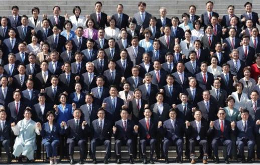 대정부질문 막 오른 국회…보완수사권 폐지부터 개헌까지 여야 격돌