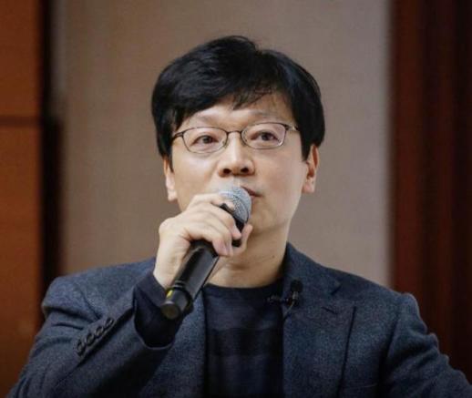 Smilegate divorce sets Korean tycoon record as SK chief partly yields