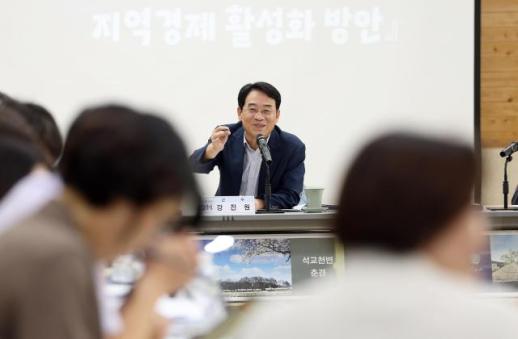 강진군, 행정업무 절반 AI 활용 목표…직원 72% 생성형 AI 쓴다