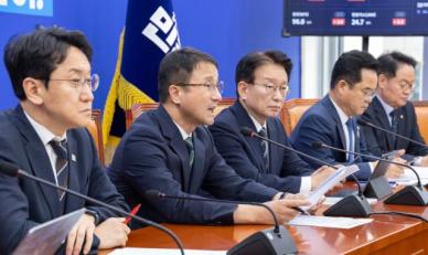 與 이진숙 국회 집회에 李 대통령 영정…그냥 안둘 것