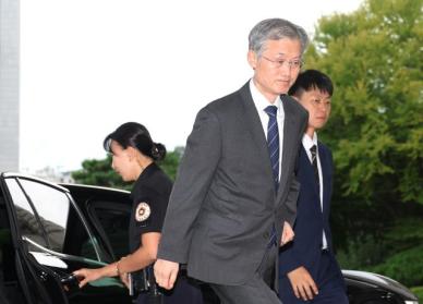 [데스크칼럼] 조희대, 정치보다 주소 한 줄부터 챙기라