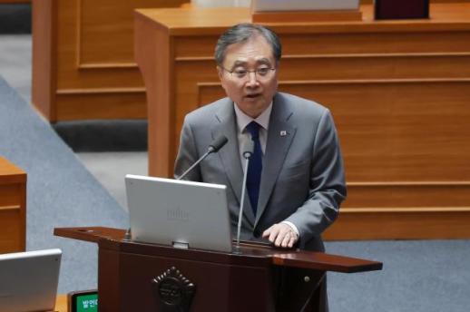 조현, 이란 외교장관과 통화…호르무즈 통항 논의