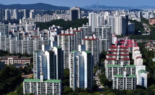 공사비 낮추고 고급 브랜드 달려다…정비사업 시공사 교체 딜레마
