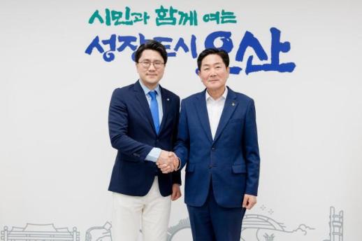 조용호 오산시장, 화장품·반도체 기업 잇단 유치...메가코스 200명 고용·포틱스 본사 이전 추진