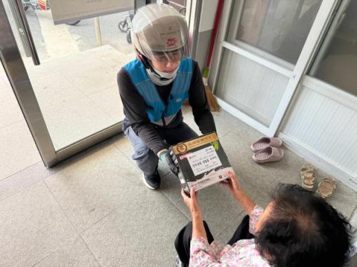 장흥군 행복 배달부가 복지 사각지대 살핀다…150가구 정기 방문