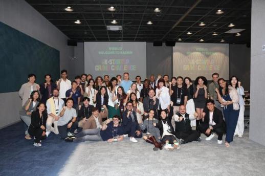Baemin chia sẻ 16 năm kinh nghiệm phát triển với các startup toàn cầu