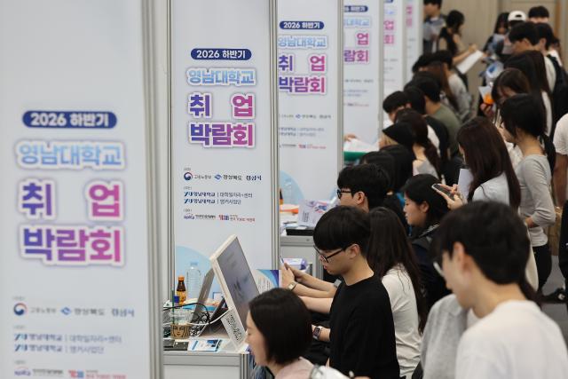 韩国20多岁就业人数创外汇危机以来最大降幅 