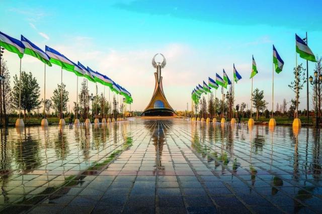 Uzbekistan bets on IT exports 10 years after scrapping dual exchange rate