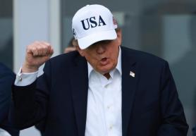 Trump bác đề xuất giảm tốc AI, khẳng định Mỹ đang dẫn trước Trung Quốc
