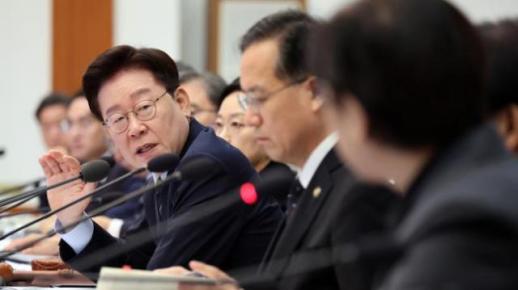 李 지지율 33.8%로 최저…20대·진보층서 큰 폭 하락