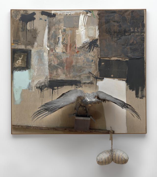 로버트 라우셴버그 협곡Canyon 1959 혼합재료 2076x1778x61cm Gift of the family of Ileana Sonnabend © 2026 Robert Rauschenberg Foundation MoMA 소장