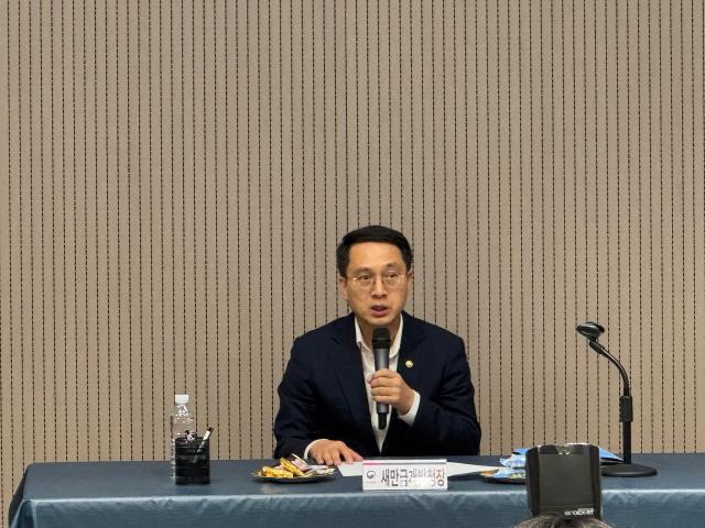 문성요 청장이 로봇·AI 등 첨단전략산업을 중심으로 한 새만금 경쟁력 강화에 착수했다 사진김승현 기자