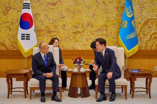 李 대통령, 아시아개발은행 총재와 핵심광물·원전 협력 논의