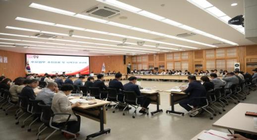 논산시, 딸기엑스포·국방국가산단 실행력 높인다