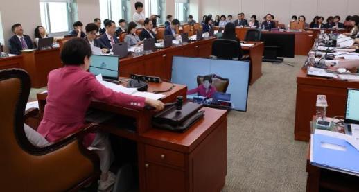 성평등위, 형소법 개정안 후속법안 與 주도 의결