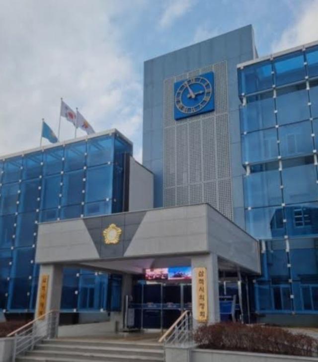 삼척시의회 전경 사진이동원 기자