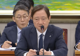 FSS chief calls for fairer CEO succession at financial groups