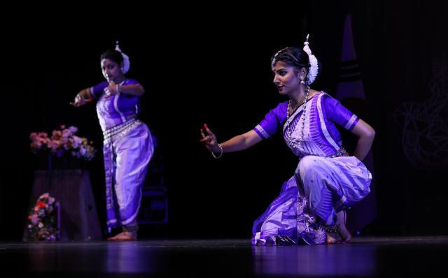 An Odissi dancer uses expressive hand gestures and facial expressions during “Siya Ram  the eternal saga” in Seoul on Sept 15 2026 AJP Yoo Na-hyun