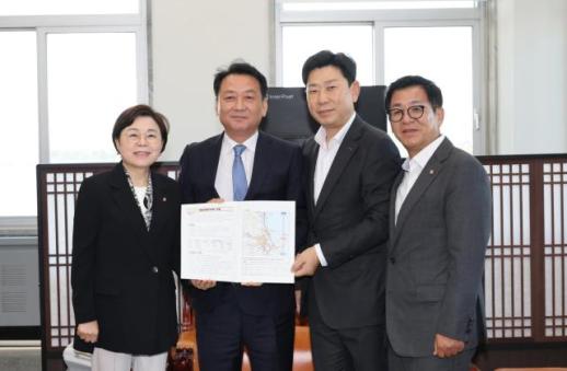 박용선 포항시장, 영일만횡단대교 해상노선 총력…국회서 국비 증액 건의