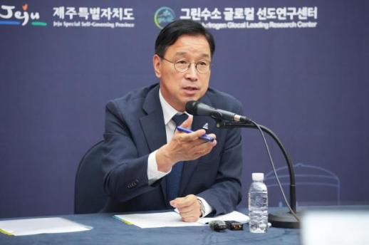 위성곤 제주지사 제주 해상풍력, 국가계통 우선 접속…맞춤형 전기요금제 추진