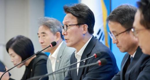 김민석 교섭단체 기준완화…개편 필요성 거론