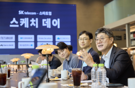 피지컬AI, 생활 속으로…中 유니트리 시총 71조원·韓 타워팰리스에는 경비로봇