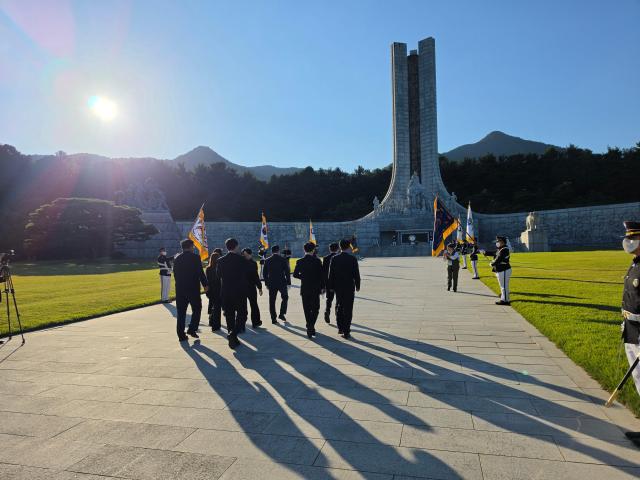 Kazakhstans Minister of Culture and Information Arman Kyrykbayev walks toward the Memorial Tower to burn incense at Daejeon National Cemetery on Sept 16 2026 AJP Park Sae-jin