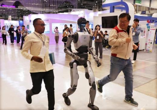 Thị trường Physical AI toàn cầu tăng trưởng 53%/năm, Hàn Quốc có nguy cơ thành bãi thử cho doanh nghiệp nước ngoài 