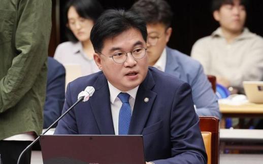 「違法選挙運動」与党チョン・ジュンホ民主党議員、1審で当選無効刑の判決