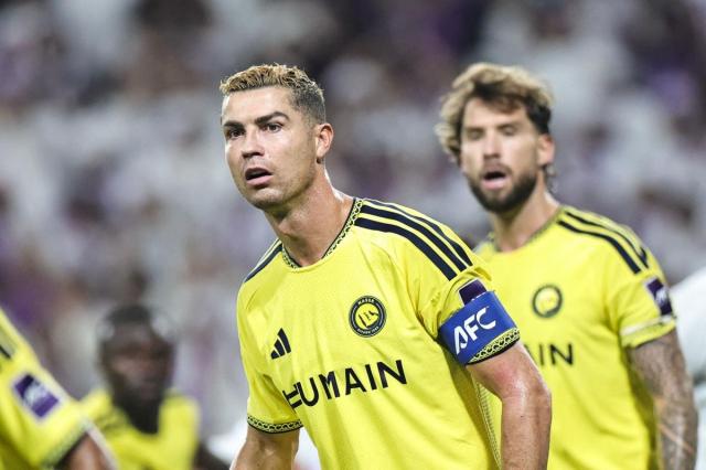 رونالدو في الـ 41 من عمره يرفض الاعتزال عن منتخب البرتغال ويشارك في أربع مباريات ودية