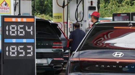 공장도가는 100원 뛰는데 고속도로는 100원↓...추석 기름값 엇박자